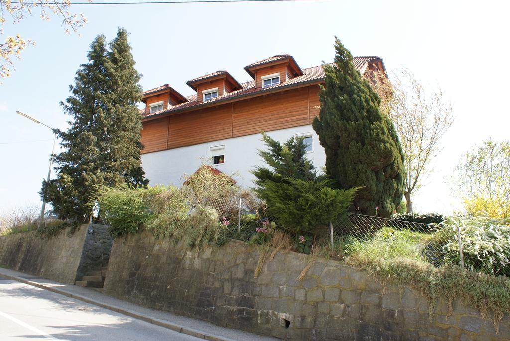לינץ Mayerhofer House חדר תמונה